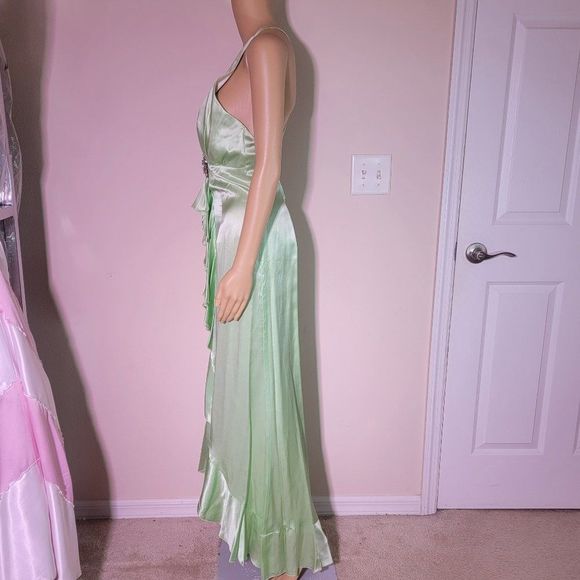 NWT Tiffany Sexy Gown in Spearmint Color - Picture 4 of 5